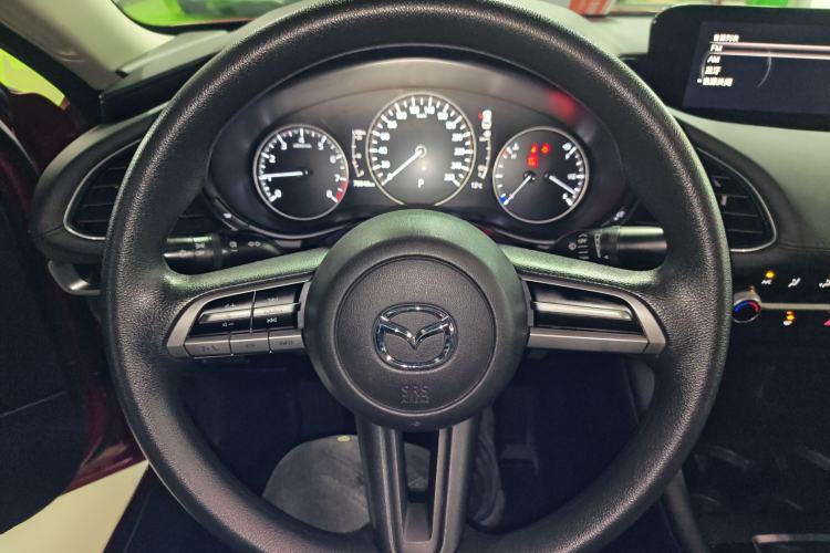 Used Mazda 3 Axela 2020 1.5L Automatic ZhiMei Edition Steering Wheel