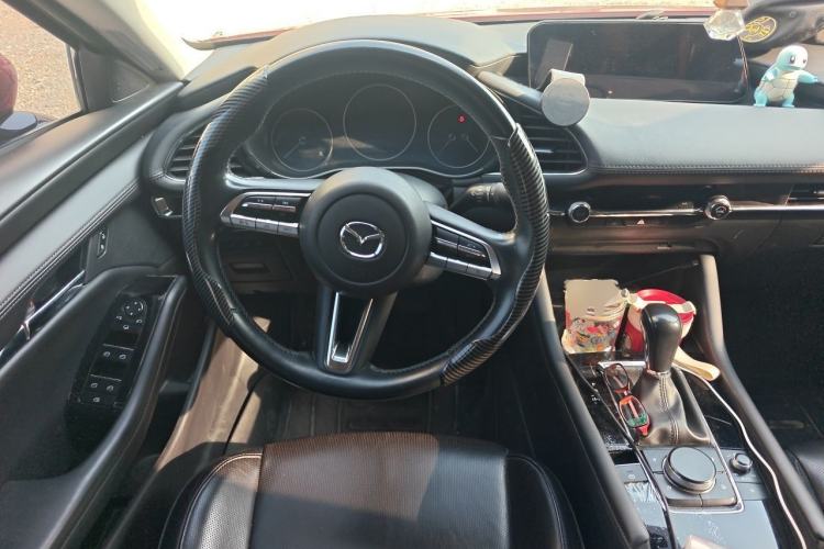 Used Mazda 3 Axela 2020 2.0L Automatic Luxury Version Steering Wheel