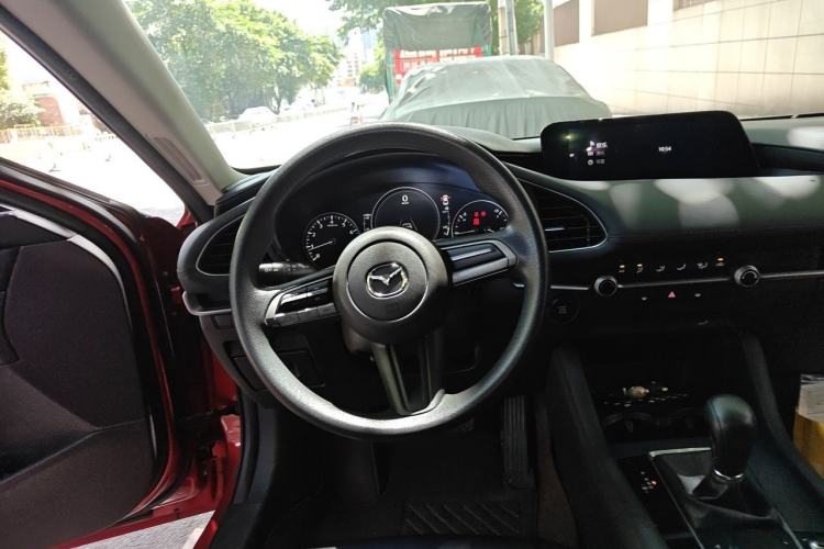 Used Mazda 3 Axela 2020 1.5L Automatic ZhiMei Edition Steering Wheel