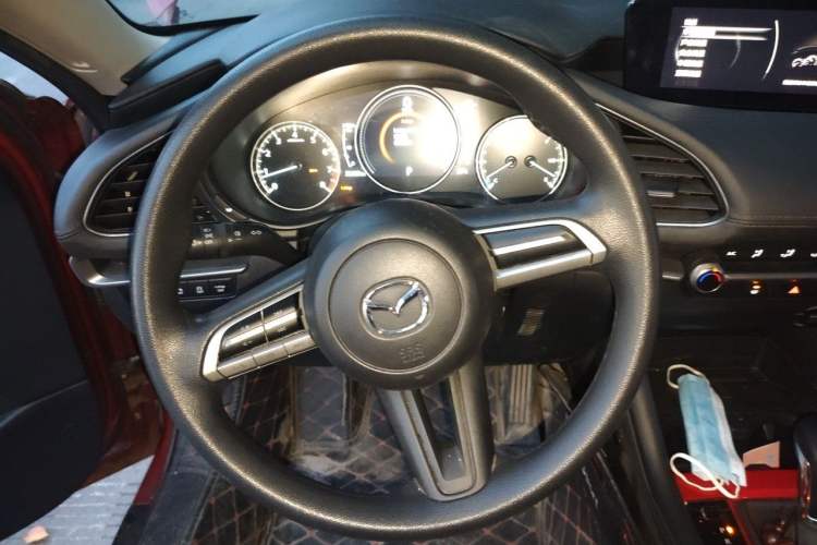 Used Mazda 3 Axela 2020 1.5L Automatic ZhiMei Edition Steering Wheel