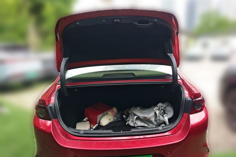 Used Mazda 3 Axela 2020 1.5L Automatic Luxury Version Trunk