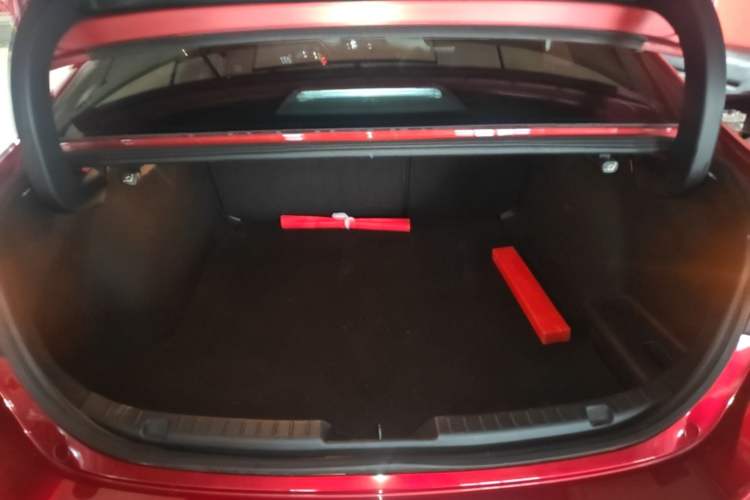Used Mazda 3 Axela 2020 2.0L Automatic Zhiya Edition Trunk
