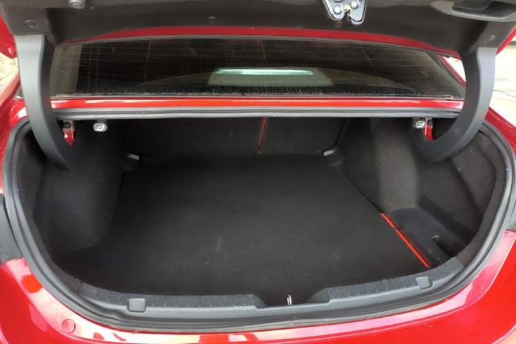 Used Mazda 3 Axela 2020 1.5L Automatic Zhiyue Sunroof Version Trunk