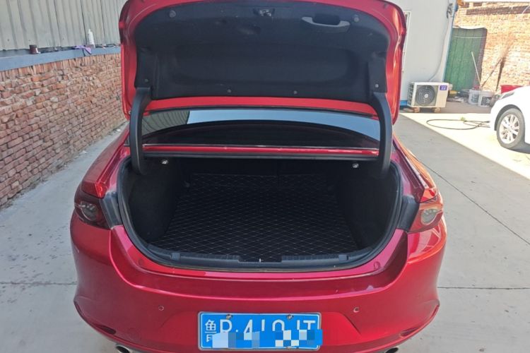 Used Mazda 3 Axela 2020 2.0L Automatic ZhiXuan Edition Trunk