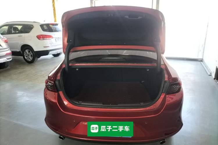 Used Mazda 3 Axela 2020 2.0L Automatic ZhiXuan Edition Trunk
