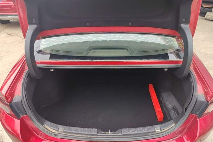 Used Mazda 3 Axela 2020 2.0L Automatic ZhiXuan Edition Trunk