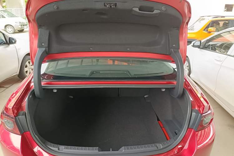 Used Mazda 3 Axela 2020 1.5L Automatic ZhiMei Edition Trunk
