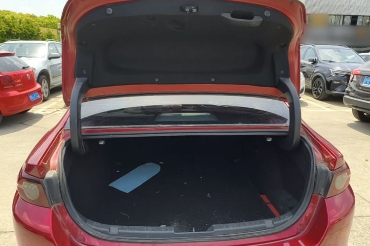Used Mazda 3 Axela 2020 2.0L Automatic ZhiXuan Edition Trunk