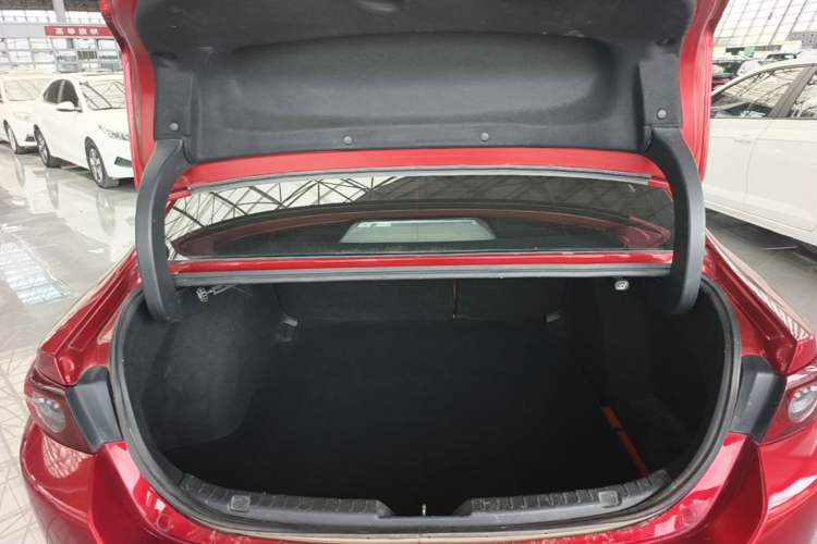Used Mazda 3 Axela 2020 2.0L Automatic ZhiXuan Edition Trunk