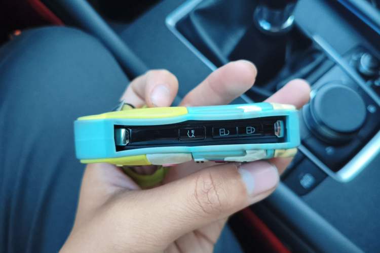 Used Mazda 3 Axela 2020 1.5L Manual ZhiMei Edition Vehicle Key