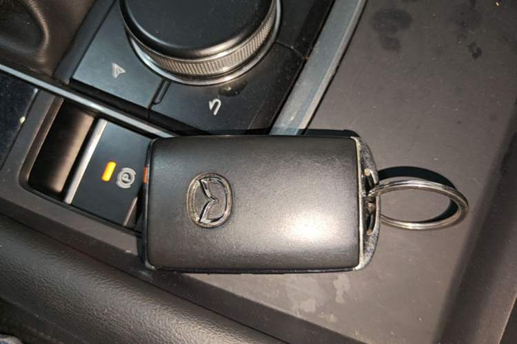 Used Mazda 3 Axela 2020 1.5L Automatic ZhiMei Edition Vehicle Key