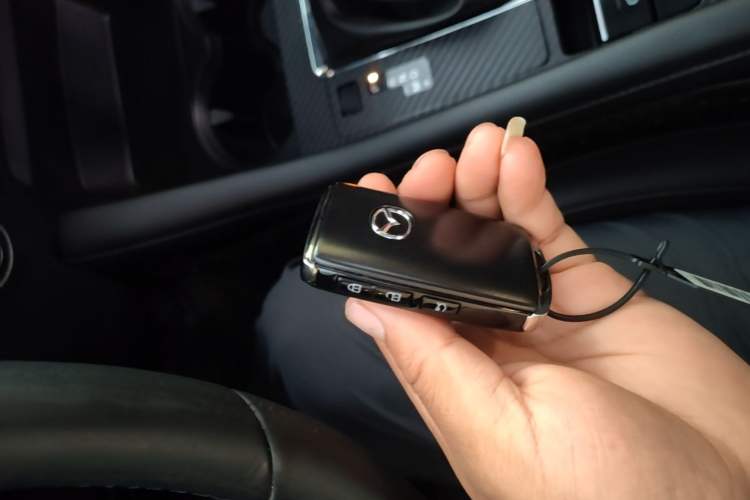 Used Mazda 3 Axela 2020 2.0L Automatic Zhiya Edition Vehicle Key