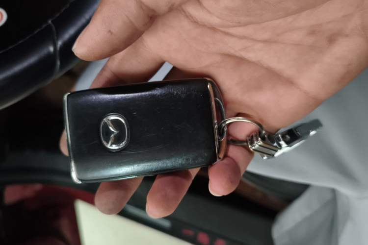 Used Mazda 3 Axela 2020 1.5L Automatic Luxury Version Vehicle Key