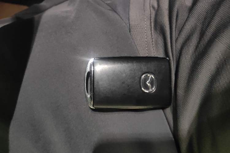 Used Mazda 3 Axela 2020 2.0L Automatic Luxury Version Vehicle Key