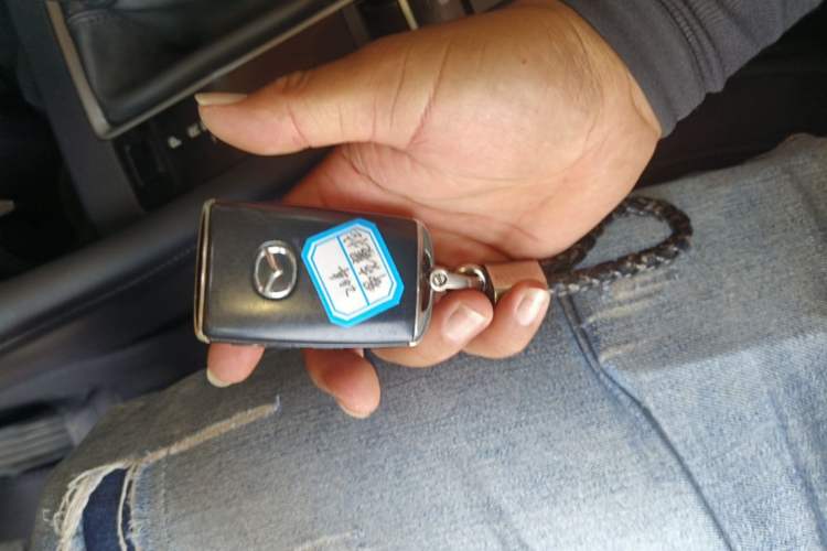 Used Mazda 3 Axela 2020 1.5L Automatic Luxury Version Vehicle Key