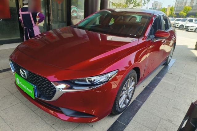 Used Mazda 3 Axela 2020 1.5L Automatic Luxury Version
