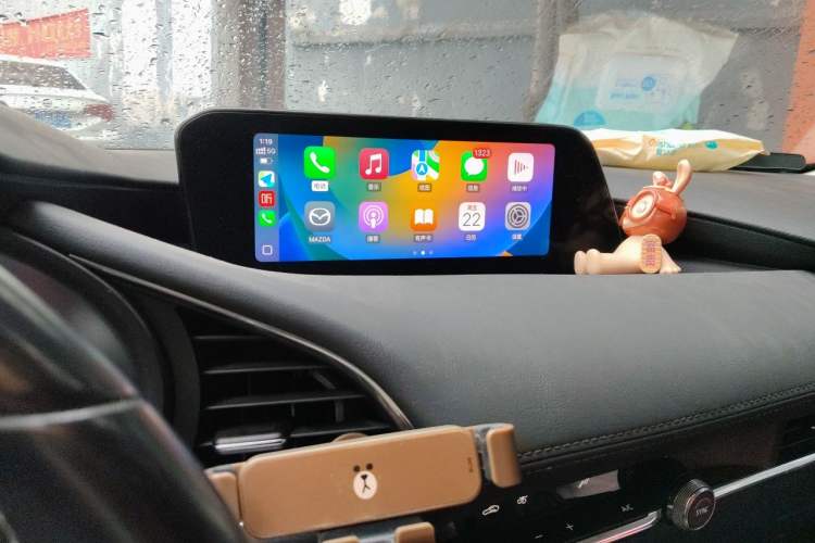 Used Mazda 3 Axela 2020 2.0L Automatic ZhiXuan Edition Audio And AC Panel