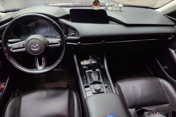 Used Mazda 3 Axela 2020 2.0L Automatic Zhiya Edition Center Console