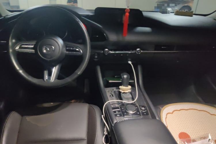 Used Mazda 3 Axela 2020 2.0L Automatic Zhiya Edition Center Console