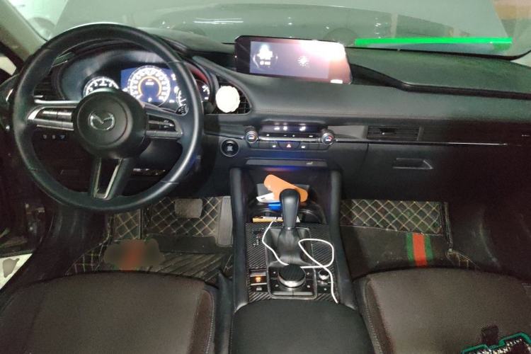 Used Mazda 3 Axela 2020 2.0L Automatic Zhiya Edition Center Console
