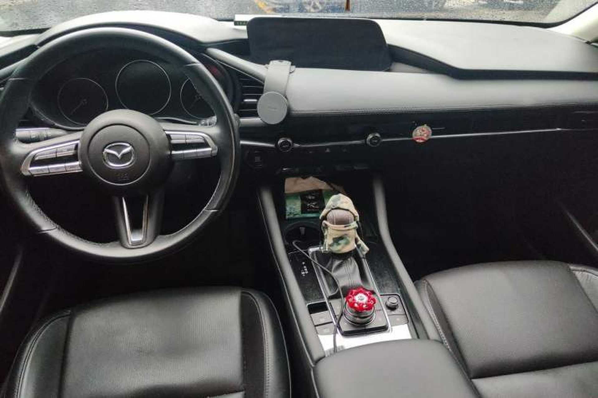 Used Mazda 3 Axela 2020 2.0L Automatic Zhiya Edition Center Console