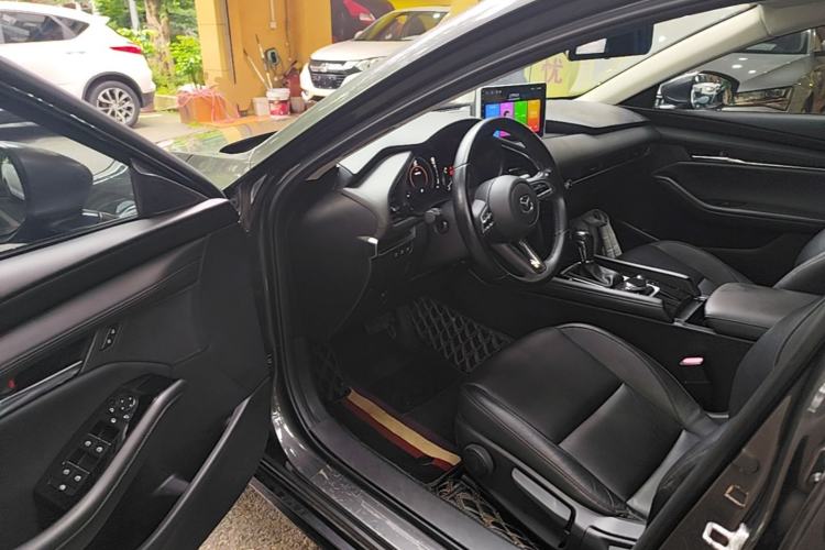 Used Mazda 3 Axela 2020 2.0L Automatic Zhiya Edition Driver Seat
