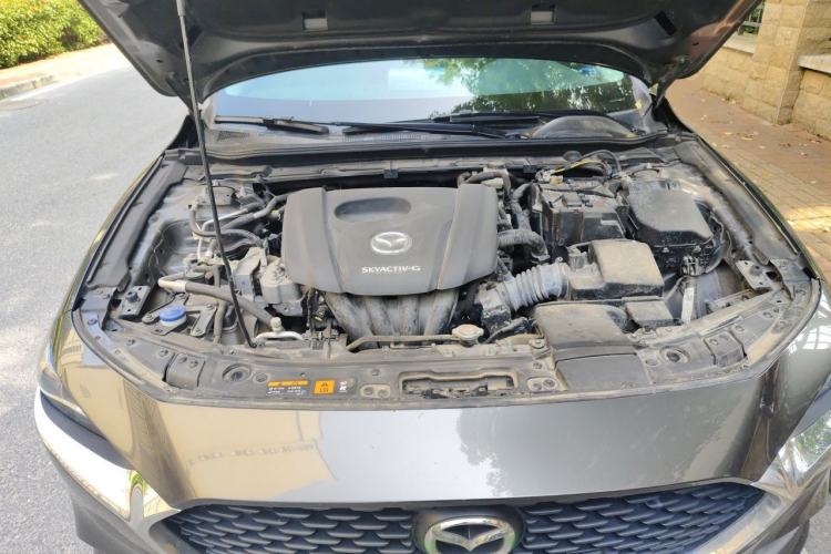 Used Mazda 3 Axela 2020 1.5L Automatic Luxury Version Engine Bay