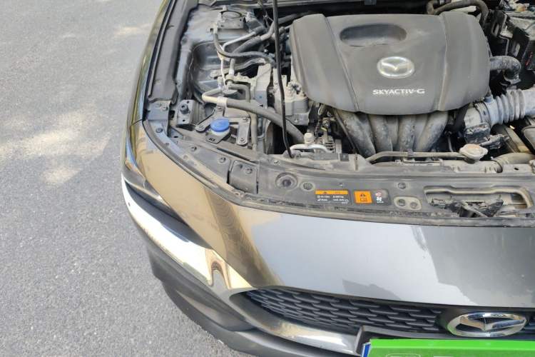 Used Mazda 3 Axela 2020 1.5L Automatic Luxury Version Engine Bay Right
