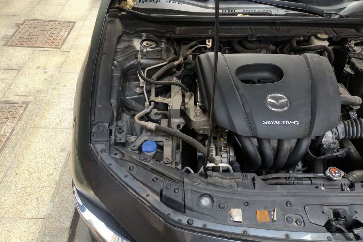 Used Mazda 3 Axela 2020 1.5L Automatic ZhiMei Edition Engine Bay Right