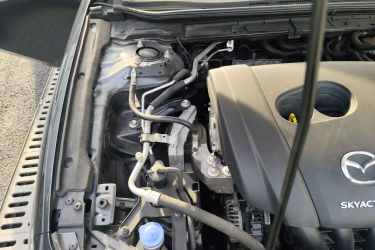 Used Mazda 3 Axela 2020 2.0L Automatic Zhiya Edition Engine Bay Right