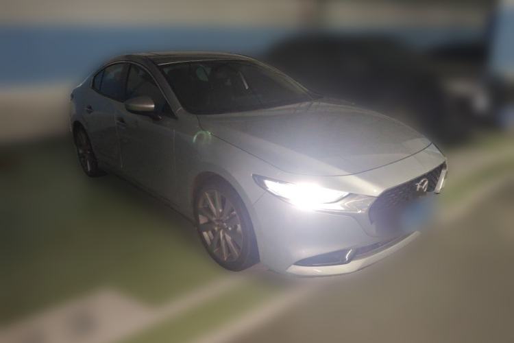 Used Mazda 3 Axela 2020 2.0L Automatic Zhiya Edition Front Right 45 Deg