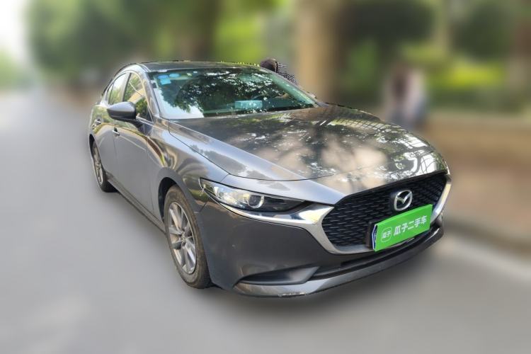 Used Mazda 3 Axela 2020 1.5L Automatic Luxury Version Front Right 45 Deg