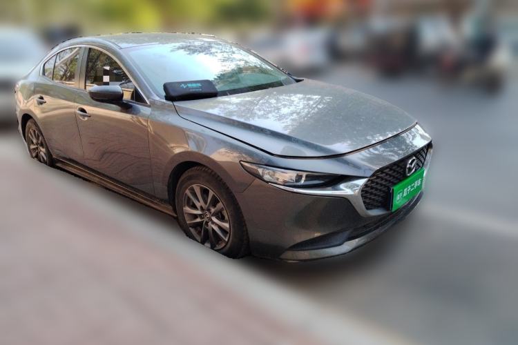Used Mazda 3 Axela 2020 1.5L Automatic ZhiMei Edition Front Right 45 Deg
