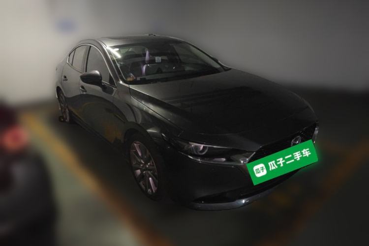 Used Mazda 3 Axela 2020 2.0L Automatic Luxury Version Front Right 45 Deg