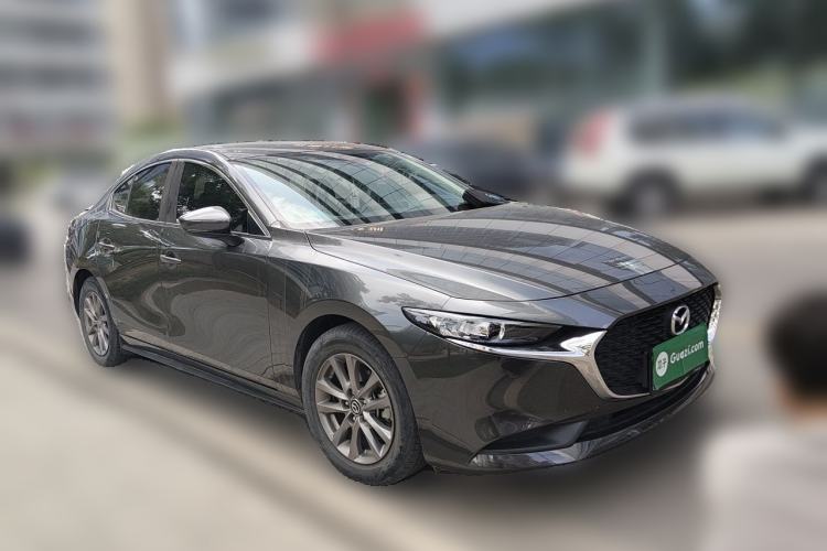 Used Mazda 3 Axela 2020 1.5L Manual ZhiMei Edition Front Right 45 Deg