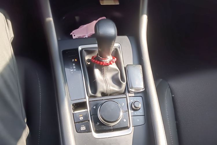 Used Mazda 3 Axela 2020 1.5L Automatic Zhiyue Sunroof Version Gear Lever