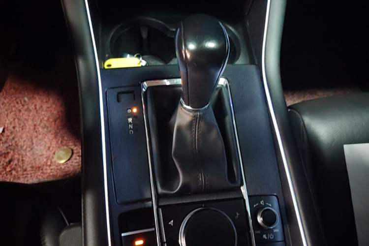 Used Mazda 3 Axela 2020 2.0L Automatic Zhiya Edition Gear Lever