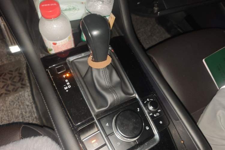 Used Mazda 3 Axela 2020 2.0L Automatic Zhiya Edition Gear Lever