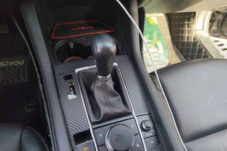 Used Mazda 3 Axela 2020 2.0L Automatic Zhiya Edition Gear Lever