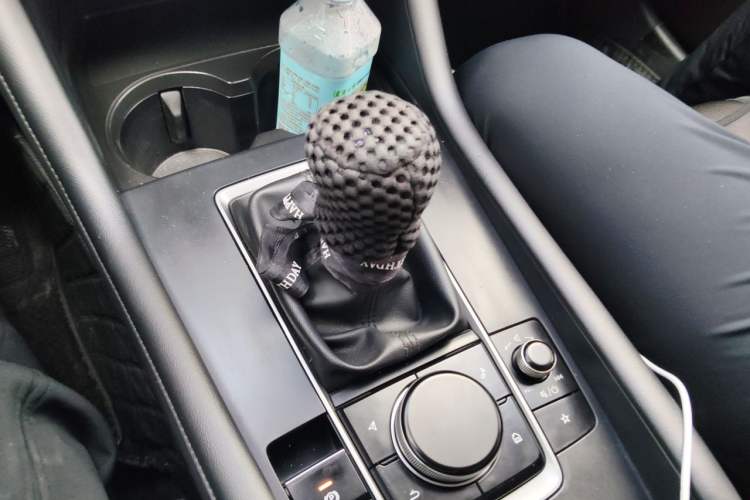 Used Mazda 3 Axela 2020 1.5L Manual ZhiMei Edition Gear Lever