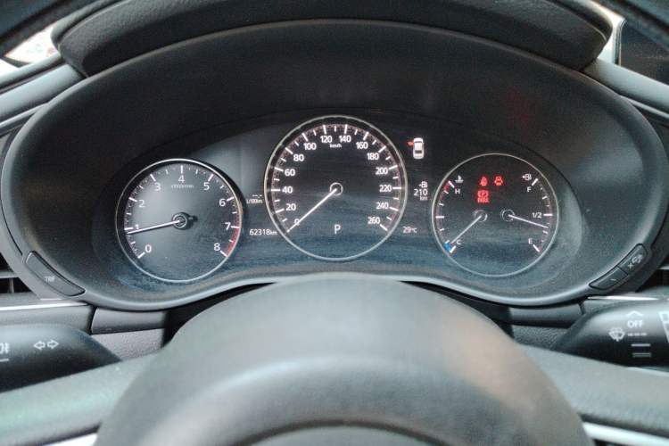 Used Mazda 3 Axela 2020 1.5L Automatic ZhiMei Edition Instrument Cluster
