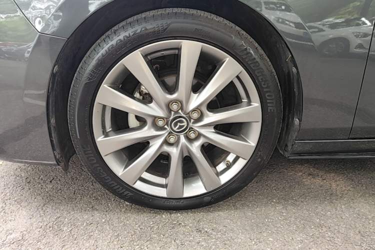 Used Mazda 3 Axela 2020 2.0L Automatic Zhiya Edition Left Front Wheel Hub