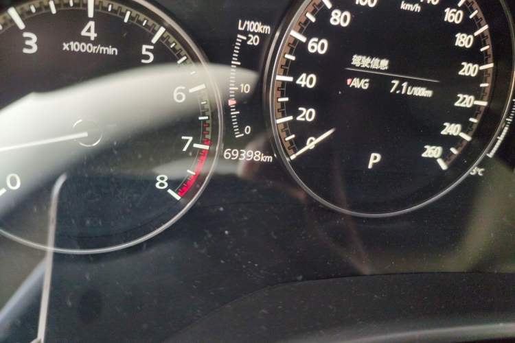 Used Mazda 3 Axela 2020 2.0L Automatic Zhiya Edition Odometer Close Up