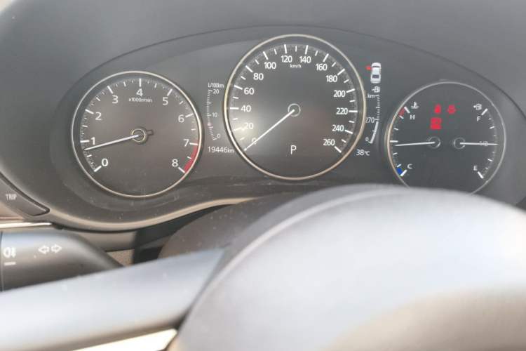Used Mazda 3 Axela 2020 2.0L Automatic Zhiya Edition Odometer Close Up