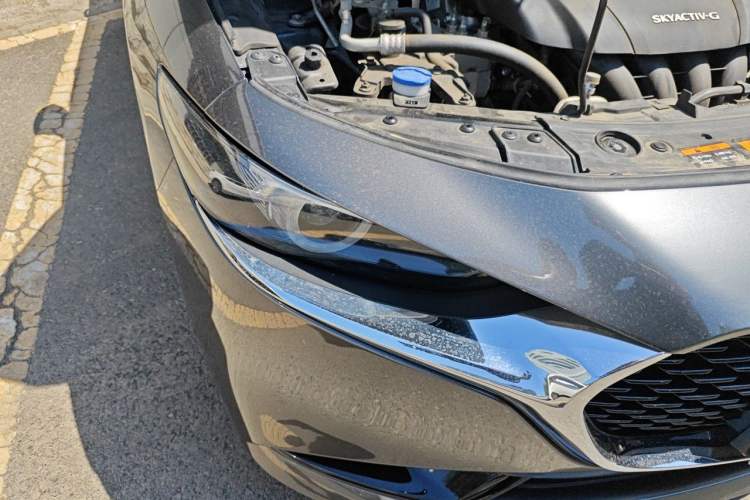 Used Mazda 3 Axela 2020 2.0L Automatic Luxury Version Right Front Headlight