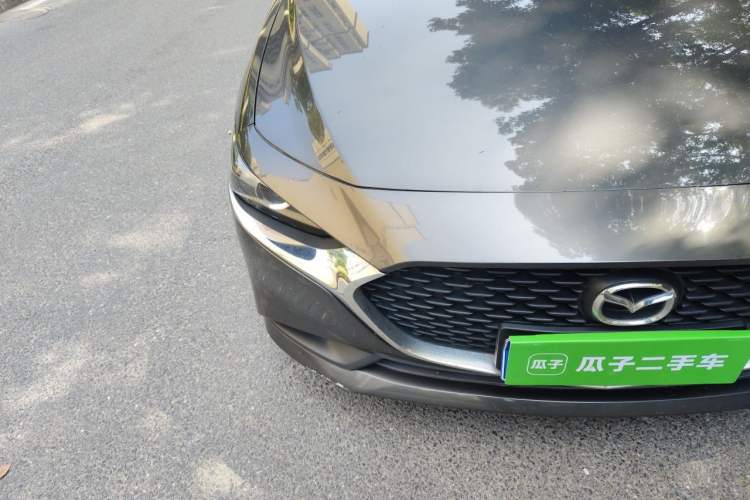 Used Mazda 3 Axela 2020 1.5L Automatic Luxury Version Right Front Headlight