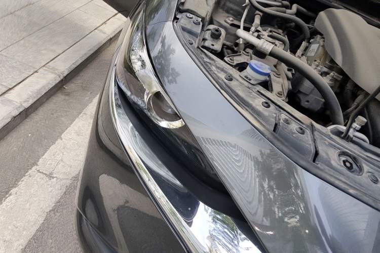 Used Mazda 3 Axela 2020 1.5L Manual ZhiMei Edition Right Front Headlight