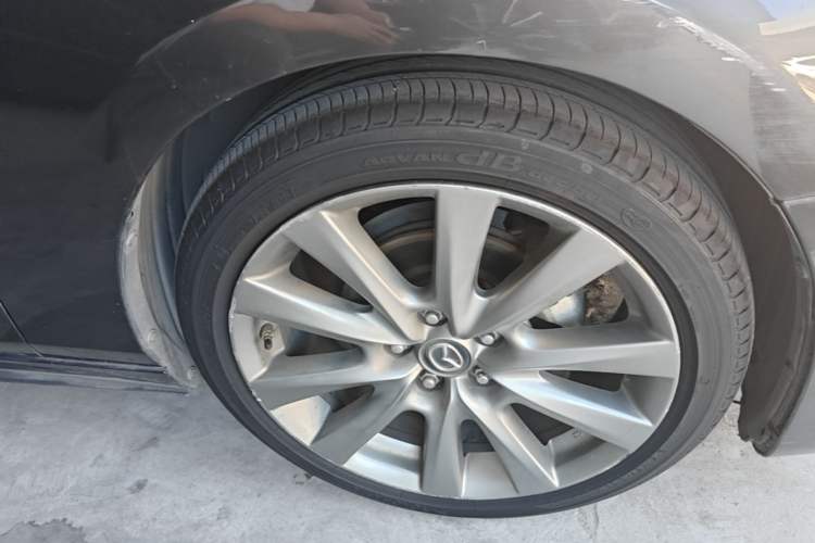 Used Mazda 3 Axela 2020 2.0L Automatic Zhiya Edition Right Front Wheel Hub