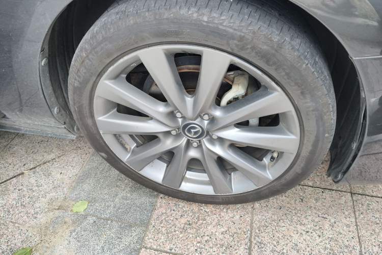 Used Mazda 3 Axela 2020 2.0L Automatic Zhiya Edition Right Front Wheel Hub