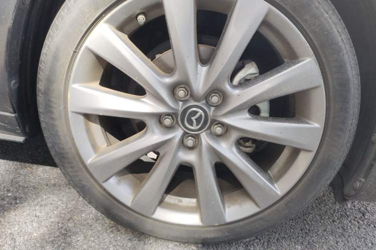 Used Mazda 3 Axela 2020 2.0L Automatic Zhiya Edition Right Front Wheel Hub